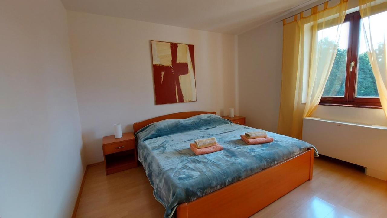 Apartman Roberta ลาบิน ภายนอก รูปภาพ